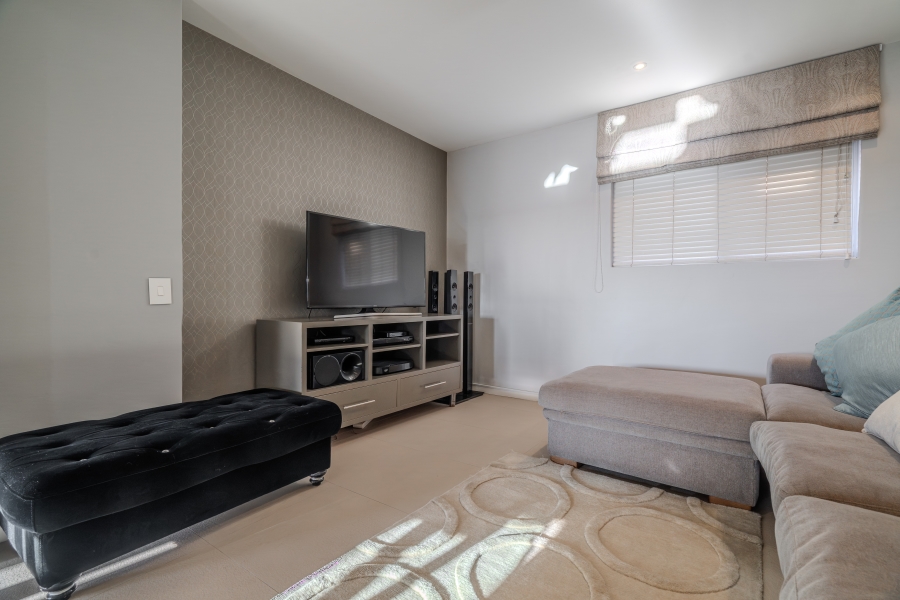 7 Bedroom Property for Sale in Camps Bay Western Cape